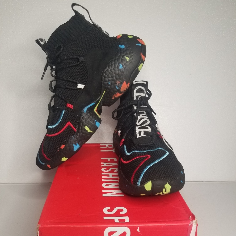 Dynamic Black Athletic Shoes with Colorful Accents